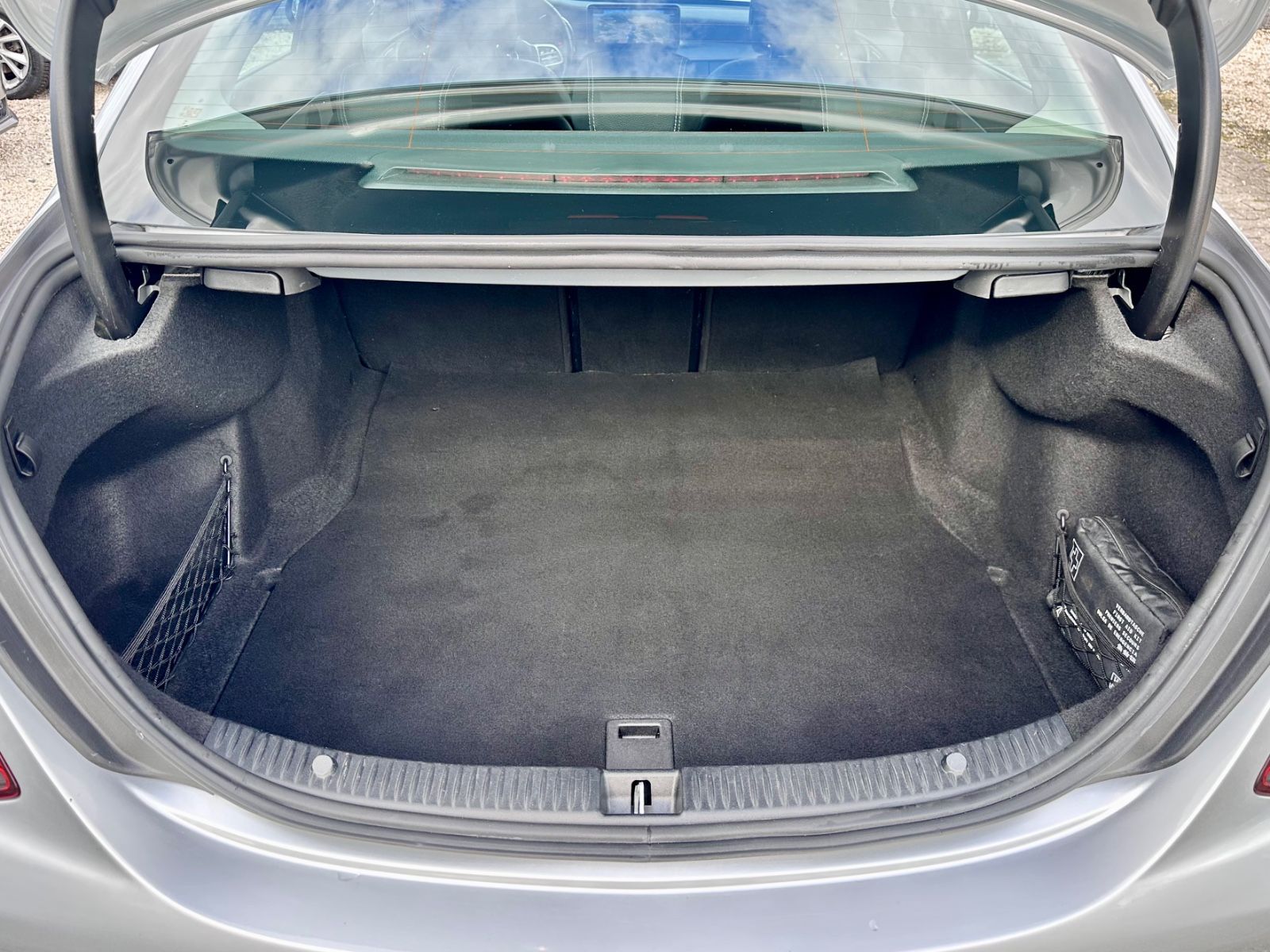 Fahrzeugabbildung Mercedes-Benz C 220 d AVANTGARDE BUSINESS*KAMERA+HEAD-UP*