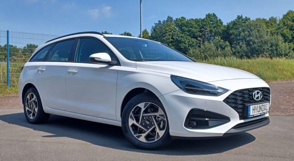 Hyundai i30 Kombi T-GDi Automatik Navi LED Alu