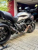 Ducati Diavel Strada - DUCATI MOTORRAD
