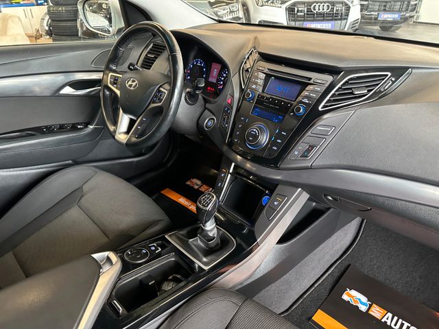 Hyundai i40 cw 5 *Tempo*AHK*SitzHZ*PDC*