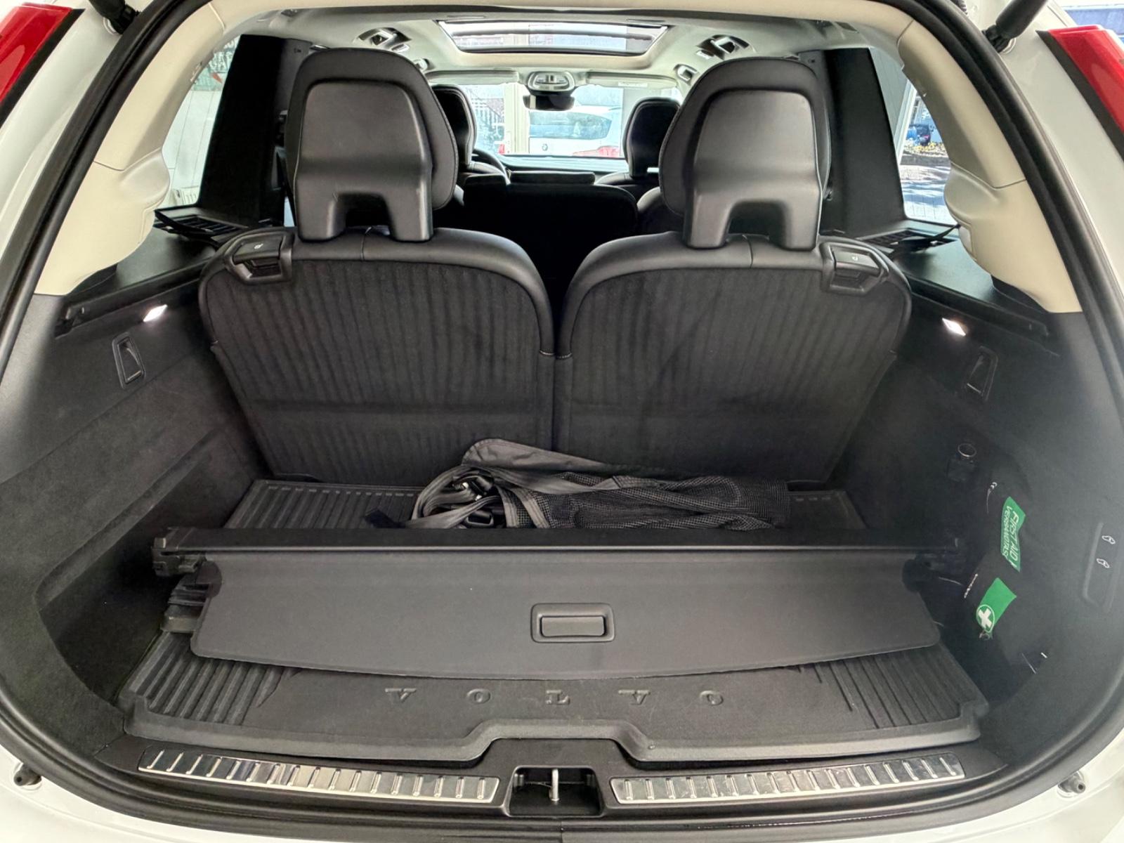 Volvo XC90 Plus Dark AWD 7.Sitze, PANORAMA