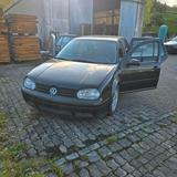 Volkswagen Golf 4 GTI V5 1. Hand Projektaufgabe - Volkswagen Golf aus 1998: GTI
