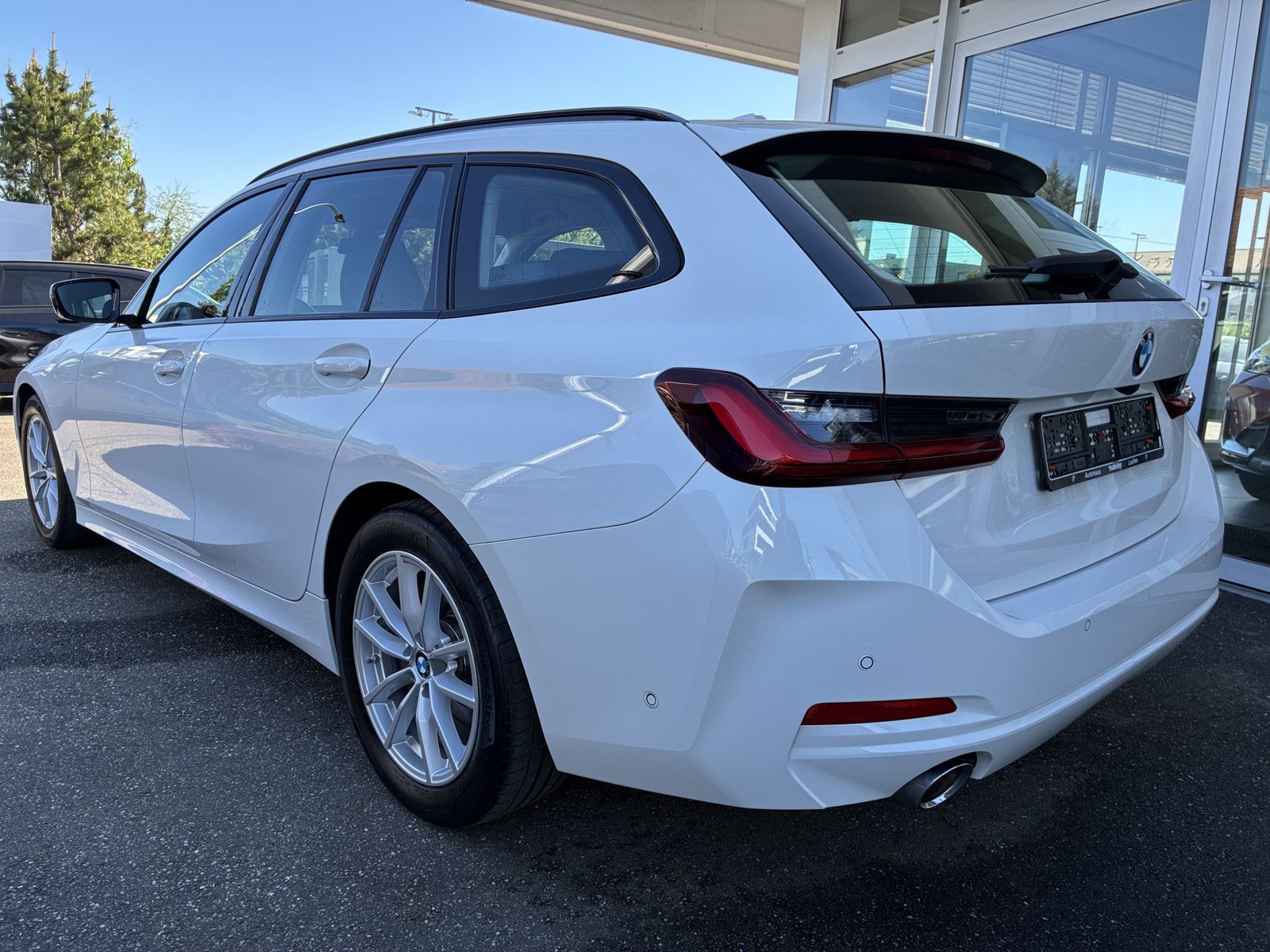 BMW 318d Touring, Kamera, Navi, Widescreen foto 4