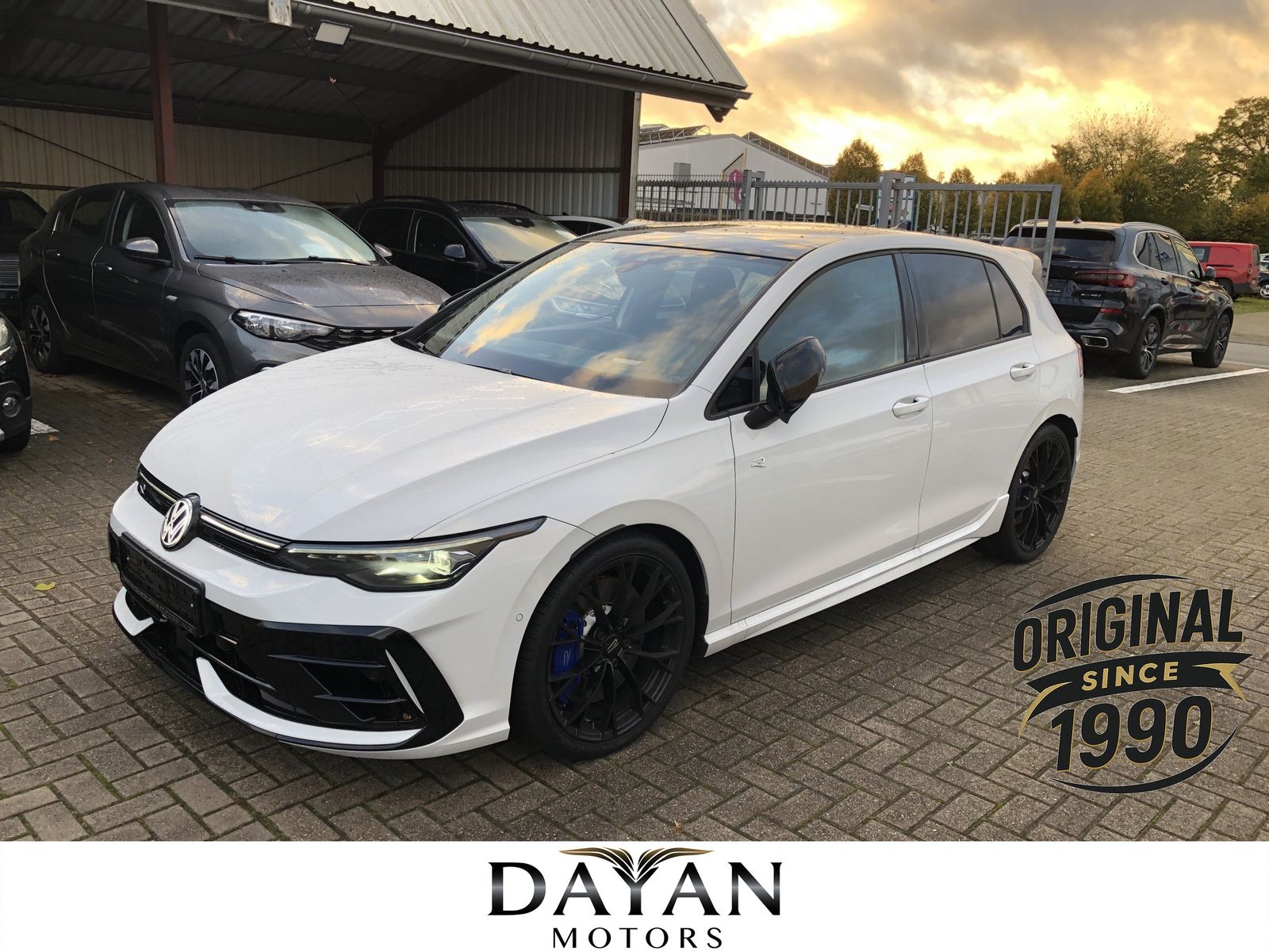 Volkswagen Golf R 2.0 TSI Performanc Black Ed Akrapovic