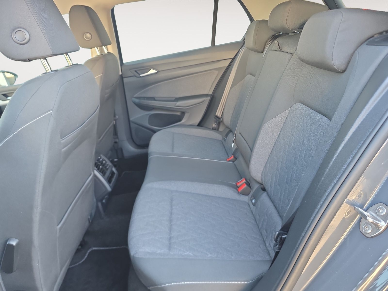 Volkswagen Golf - Bild 14
