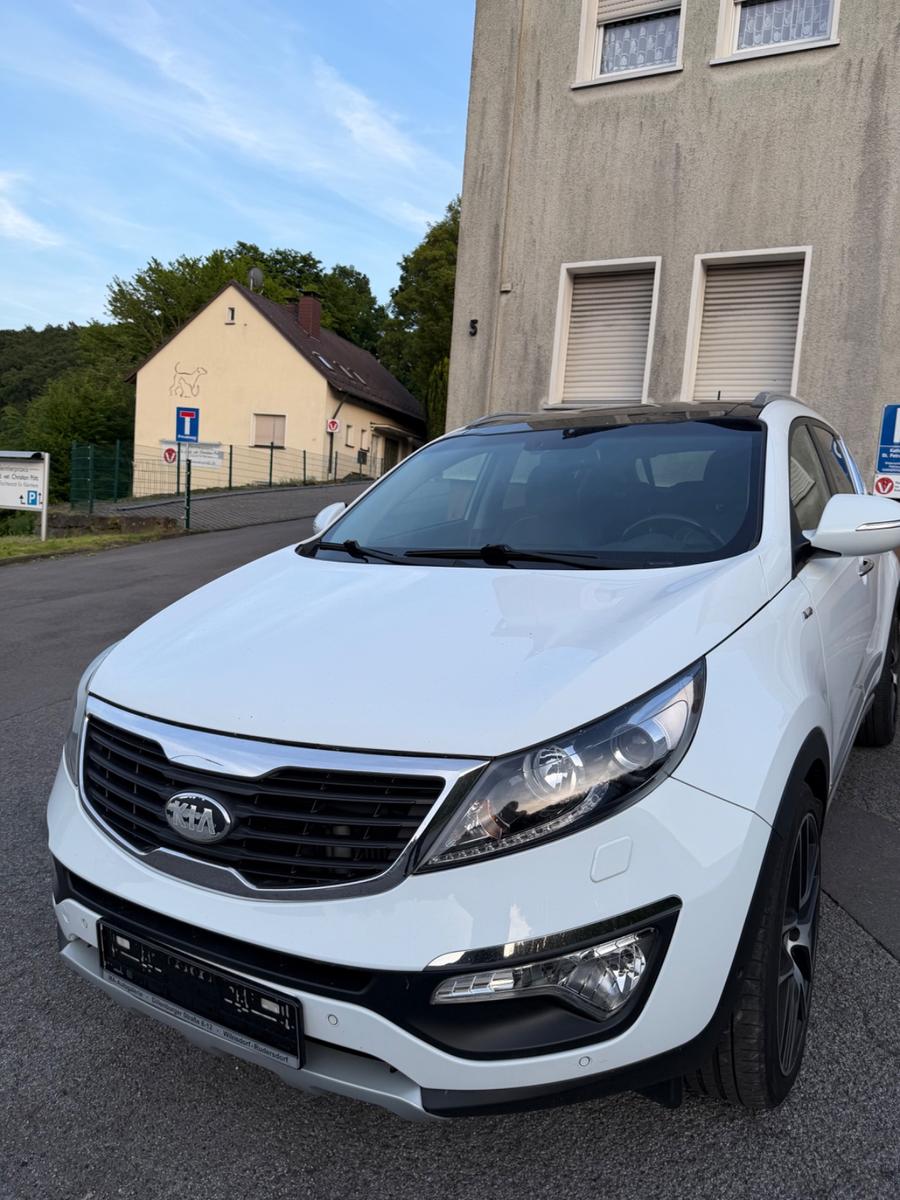 Kia Sportage Spirit 4WD-Automatik-Panorama!