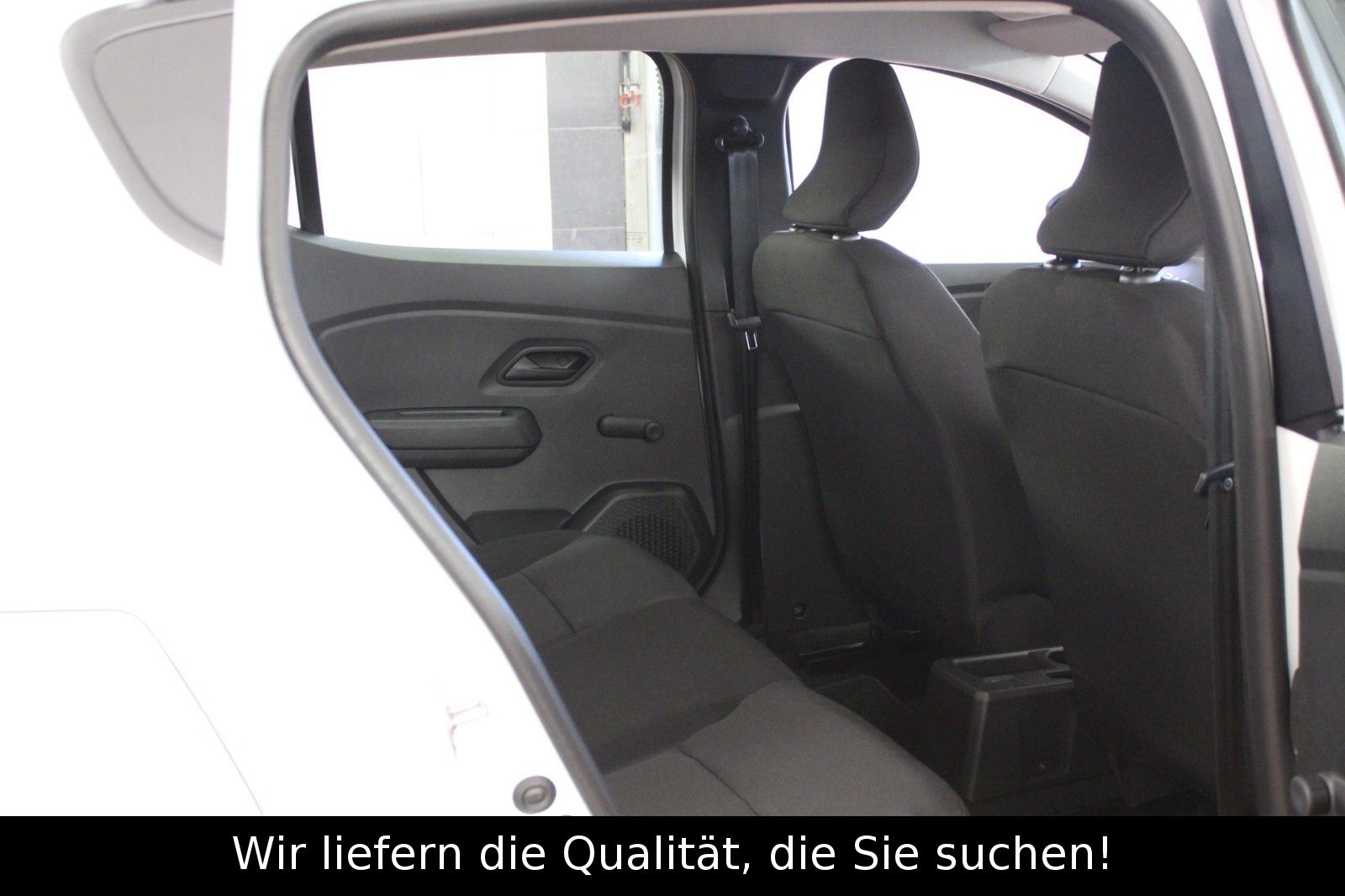 Fahrzeugabbildung Dacia Sandero SCe 65 Essential*Klima*Media Display*