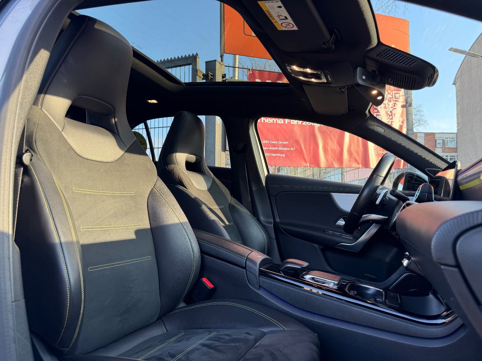 Fahrzeugabbildung Mercedes-Benz A 250 4Matic AMG Edition 1 JUNGESTERNE*PANO*MEMO