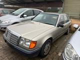 Mercedes-Benz 230 - gebrauchte Mercedes-Benz 230 aus dem Jahr 1986
