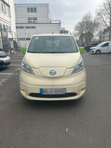 Nissan E-NV200 für ROLLSTUHL - Nissan e-NV200 aus 2021