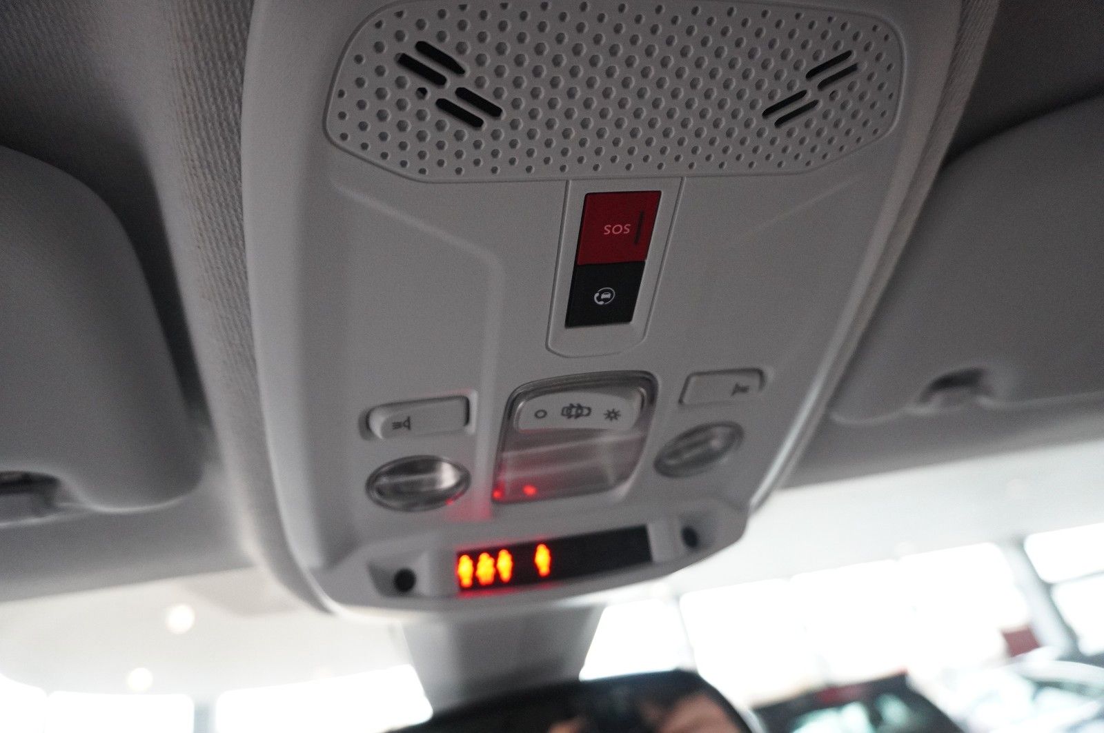 Fahrzeugabbildung Opel Corsa-e ELEKTRO 1-PHASIG NAVI/DAB/KAMEERA/VIRTU.