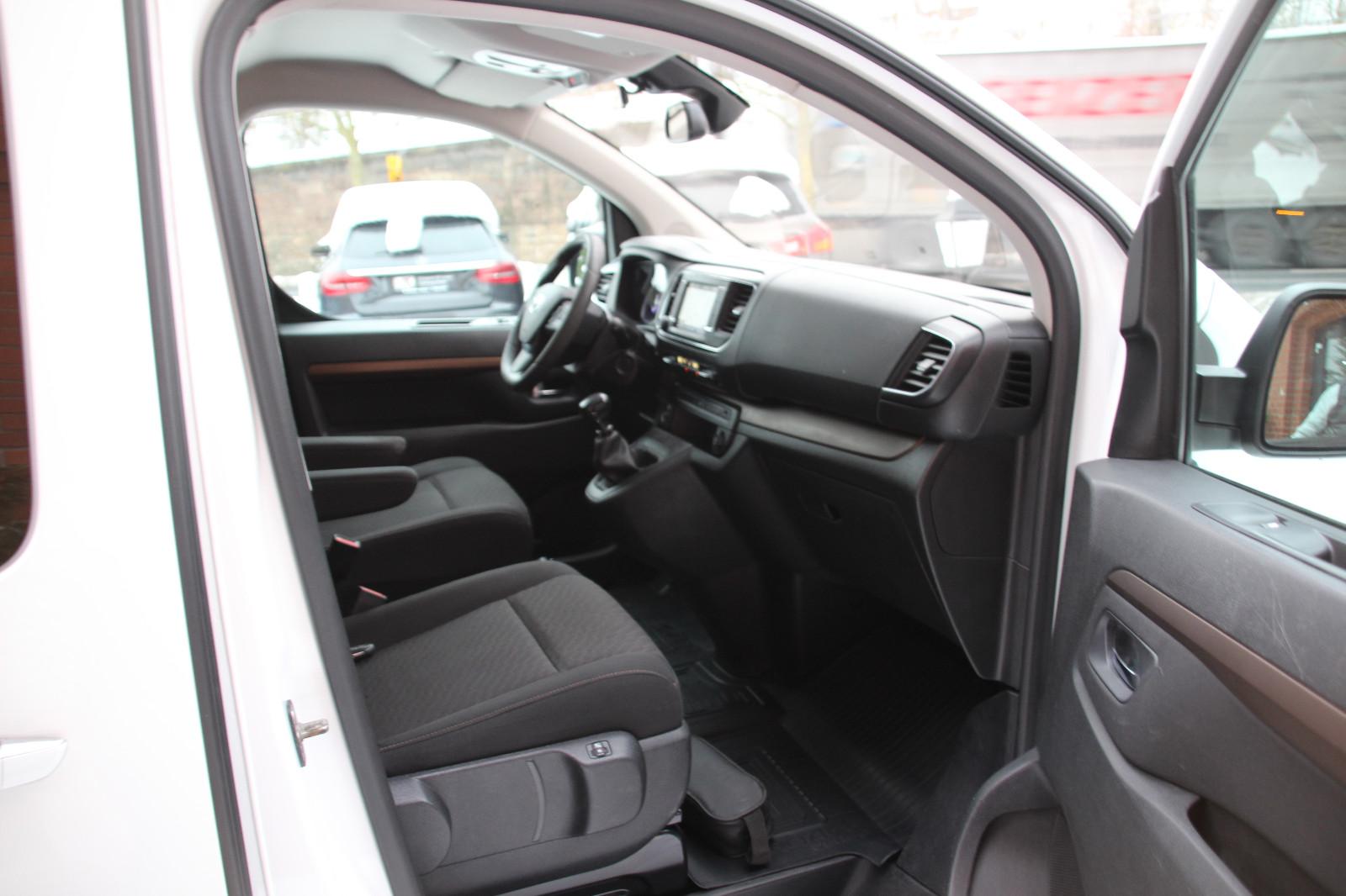 Toyota Proace Verso L1 Family Comfort 8 Sitze/Navi/Shz/
