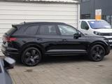 Volkswagen Touareg R-Line 3.0 V6 TDI 4MOTION *Pano*AHK*Head - VW Touareg mit Schiebedach