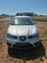 Seat Ibiza 1,4 TÜV neu mit Gasanlage 108500km - : mit Gasanlage