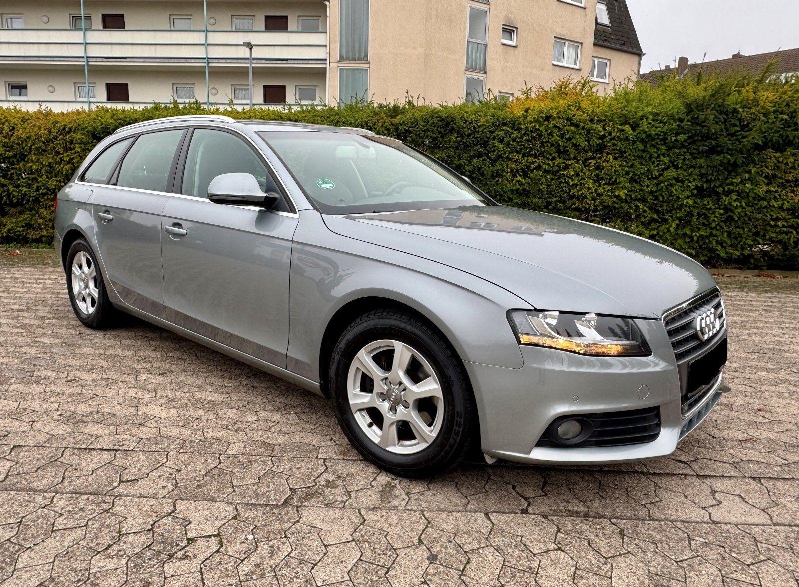Audi A4 2008 — rear view