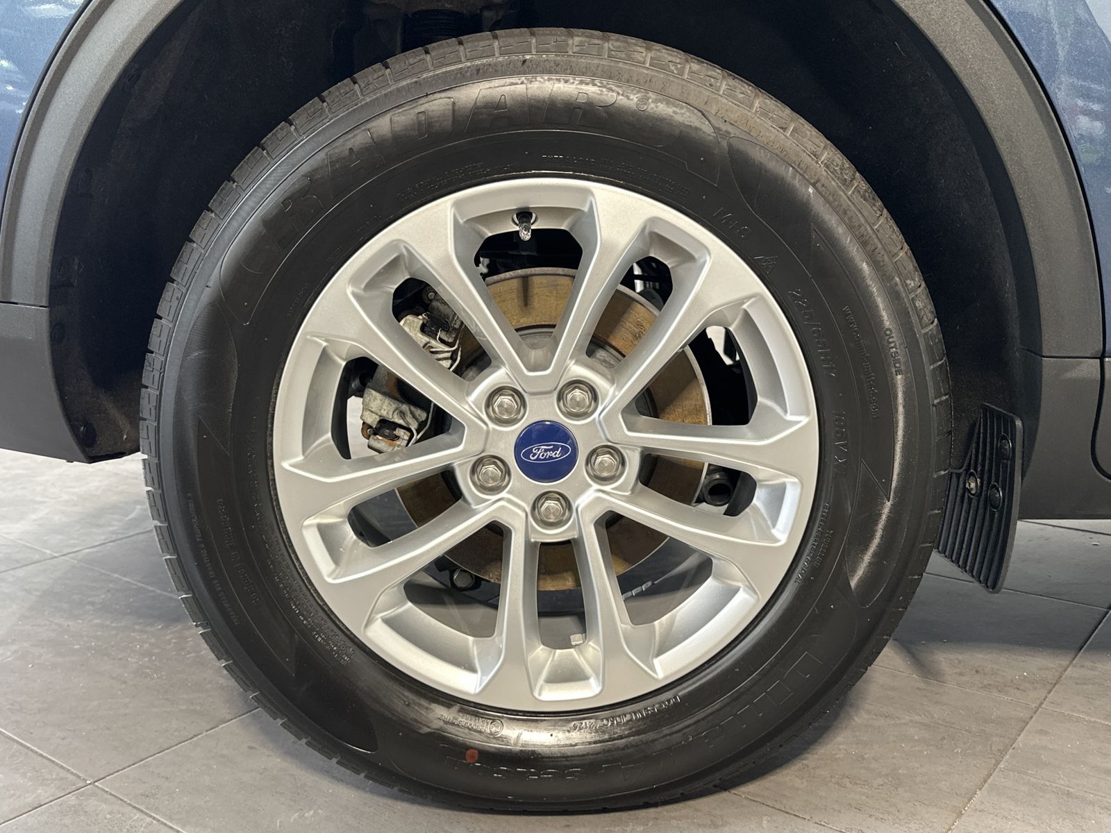 Fahrzeugabbildung Ford Kuga 2.5 Plug-In Hybrid Titanium X NAV+LED+HUD