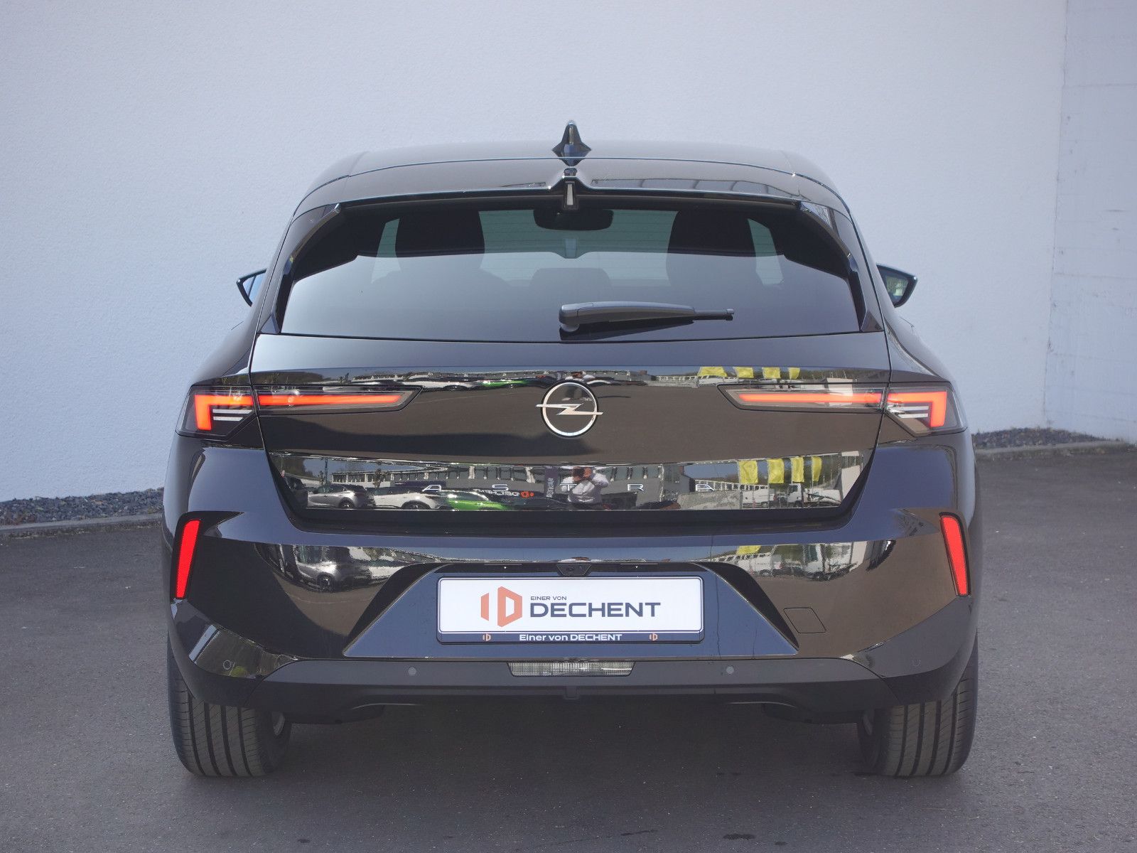Fahrzeugabbildung Opel Astra Edition 1.2T,Navi,Kamera,Sitzhzg,AGR-Sitz