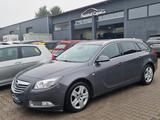 Opel Insignia A Sports Tourer Edition/Xenon/PDC/SHZ/ - Opel Insignia aus 2011: Sports Tourer