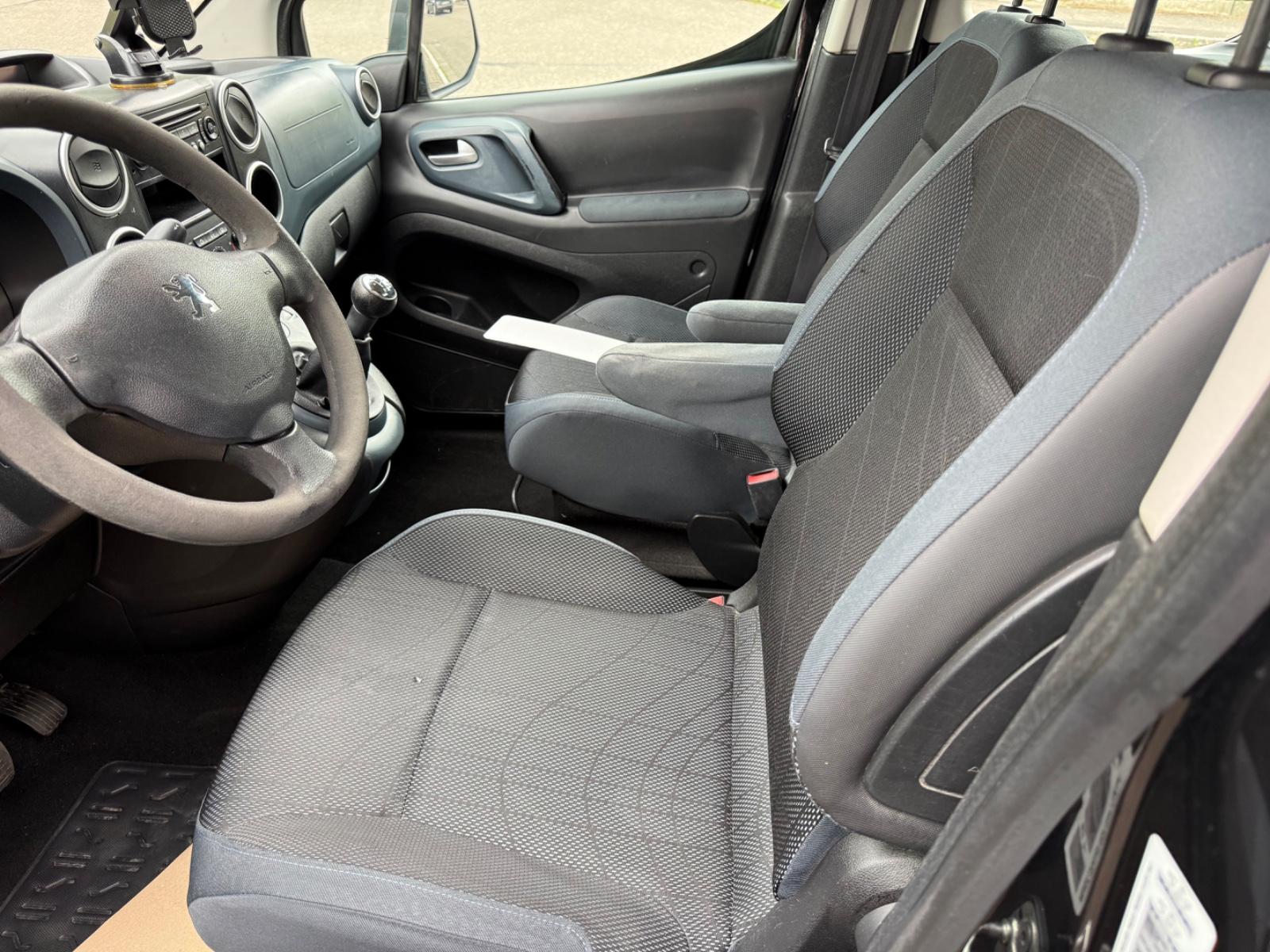Peugeot Partner Tepee Tendance 5 Sitze Klima