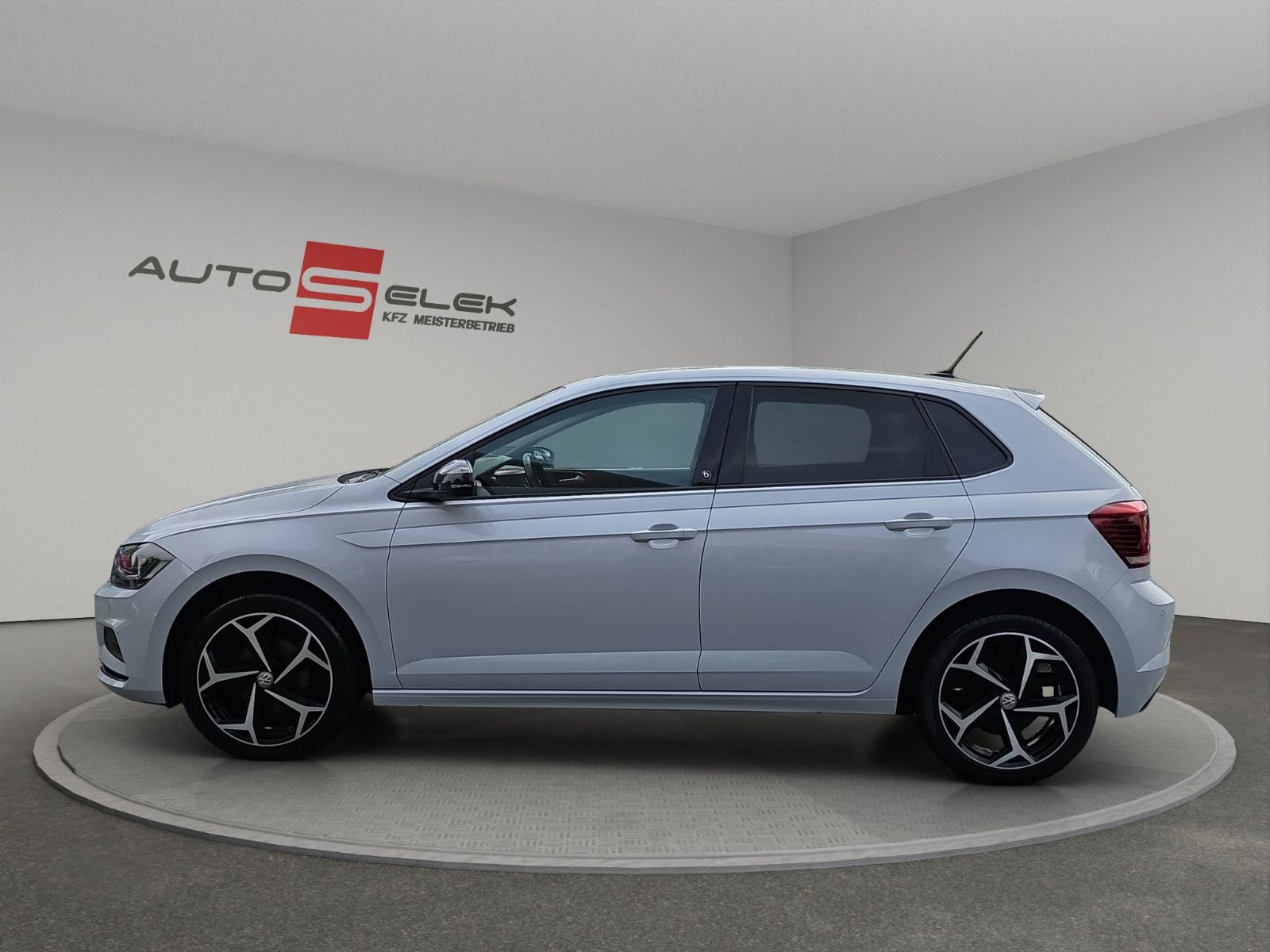 Fahrzeugabbildung Volkswagen Polo VI beats 1.HAND ACC LEDER NAVI DIGITACHO