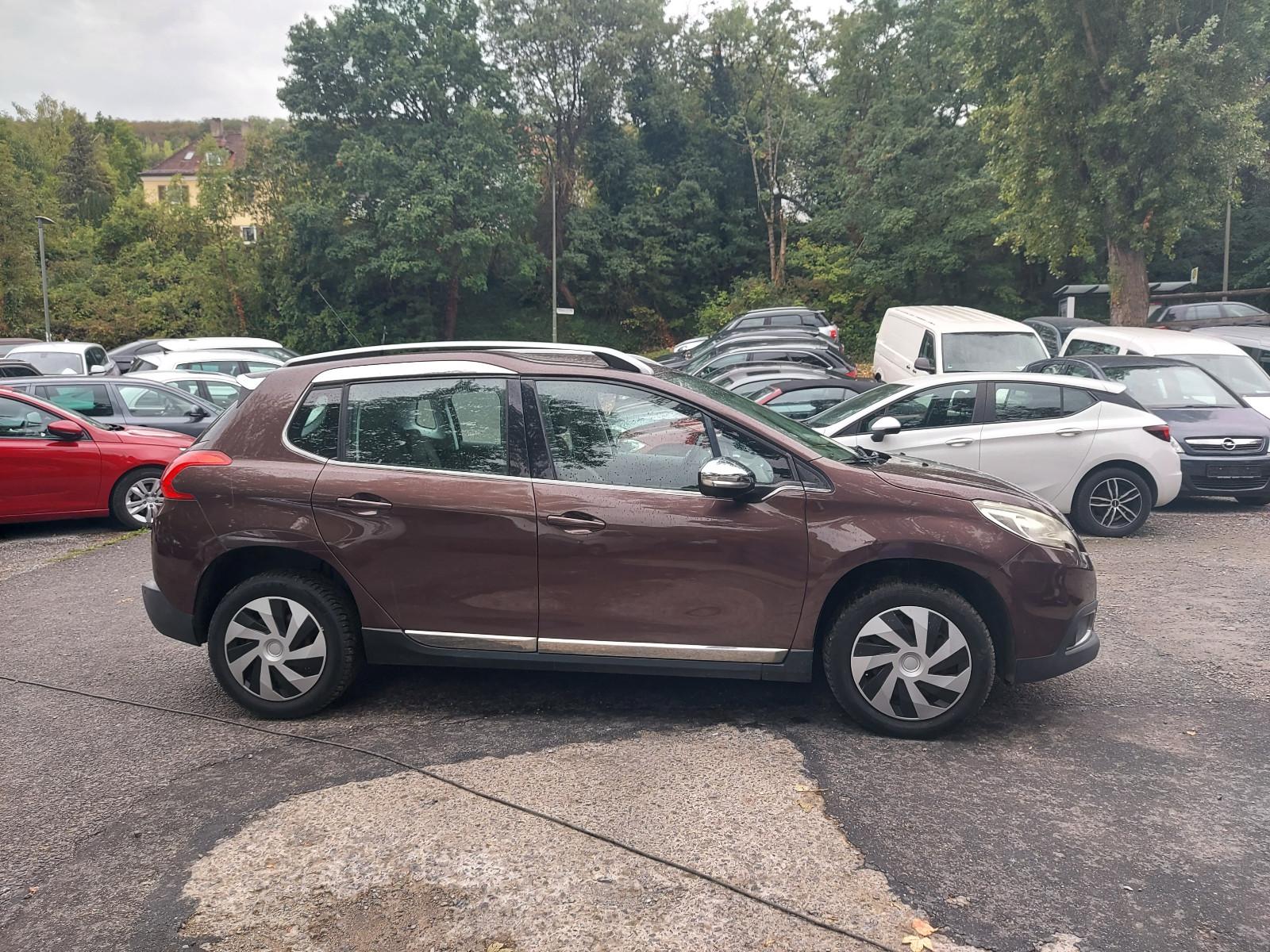 Peugeot 2008 1.6HDI Allure  Aut&Navi&SHZ