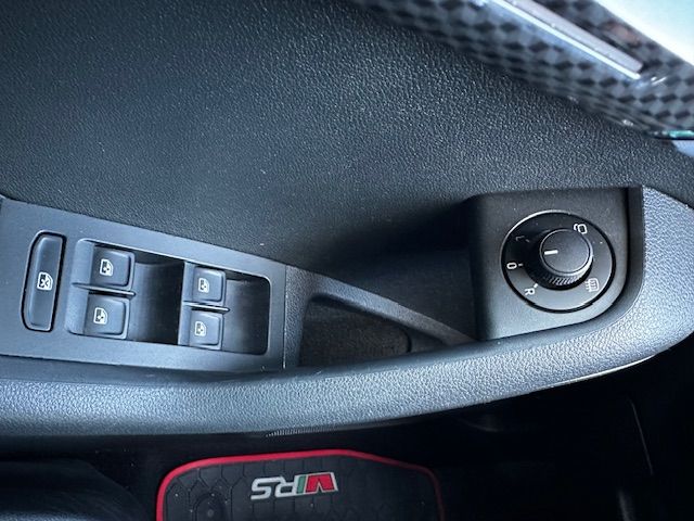 Octavia Combi RS PANO;NAV;BFS;CARPLAY