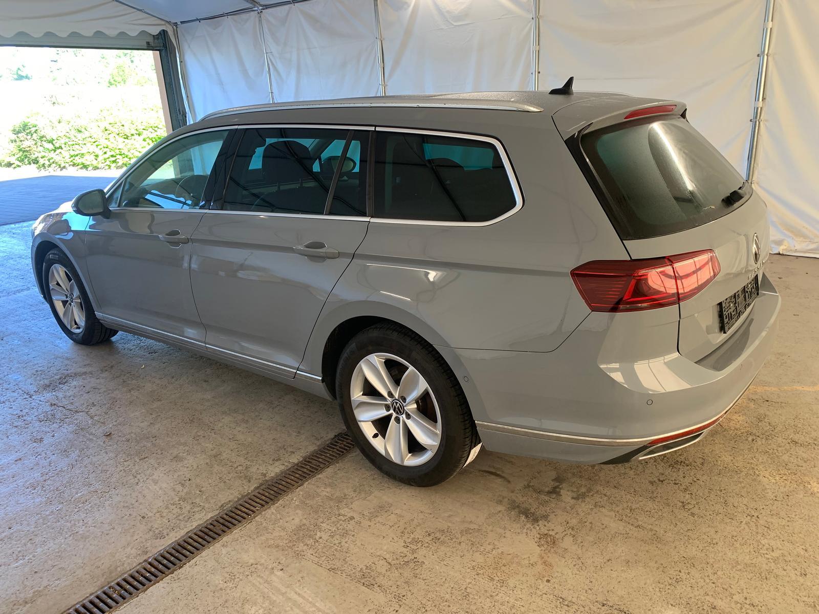 Volkswagen Passat Elegance DigTacho ACC Pano Memory, миниатюра 8