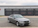Mercedes-Benz E 300 E -Klasse Lim. E 300 BlueTec - Mercedes-Benz E 300: Bluetec