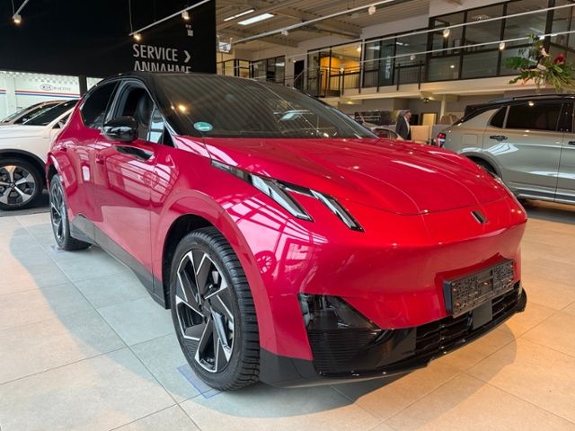 Lynk & Co 02