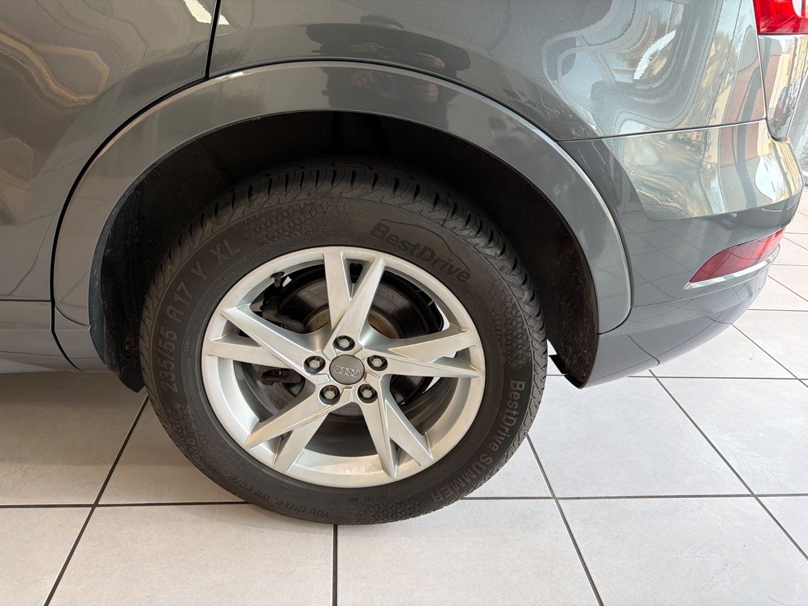 Fahrzeugabbildung Audi Q3 sport