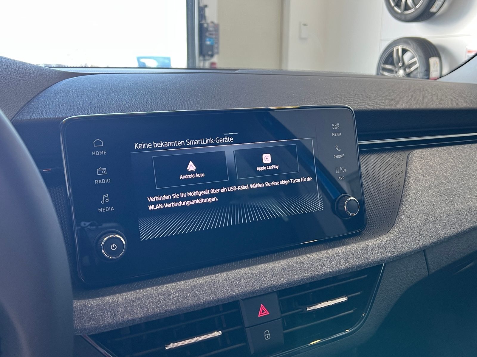 Fahrzeugabbildung SKODA Kamiq Selection 1.0 TSI DSG *AHK, LED, SmartLink