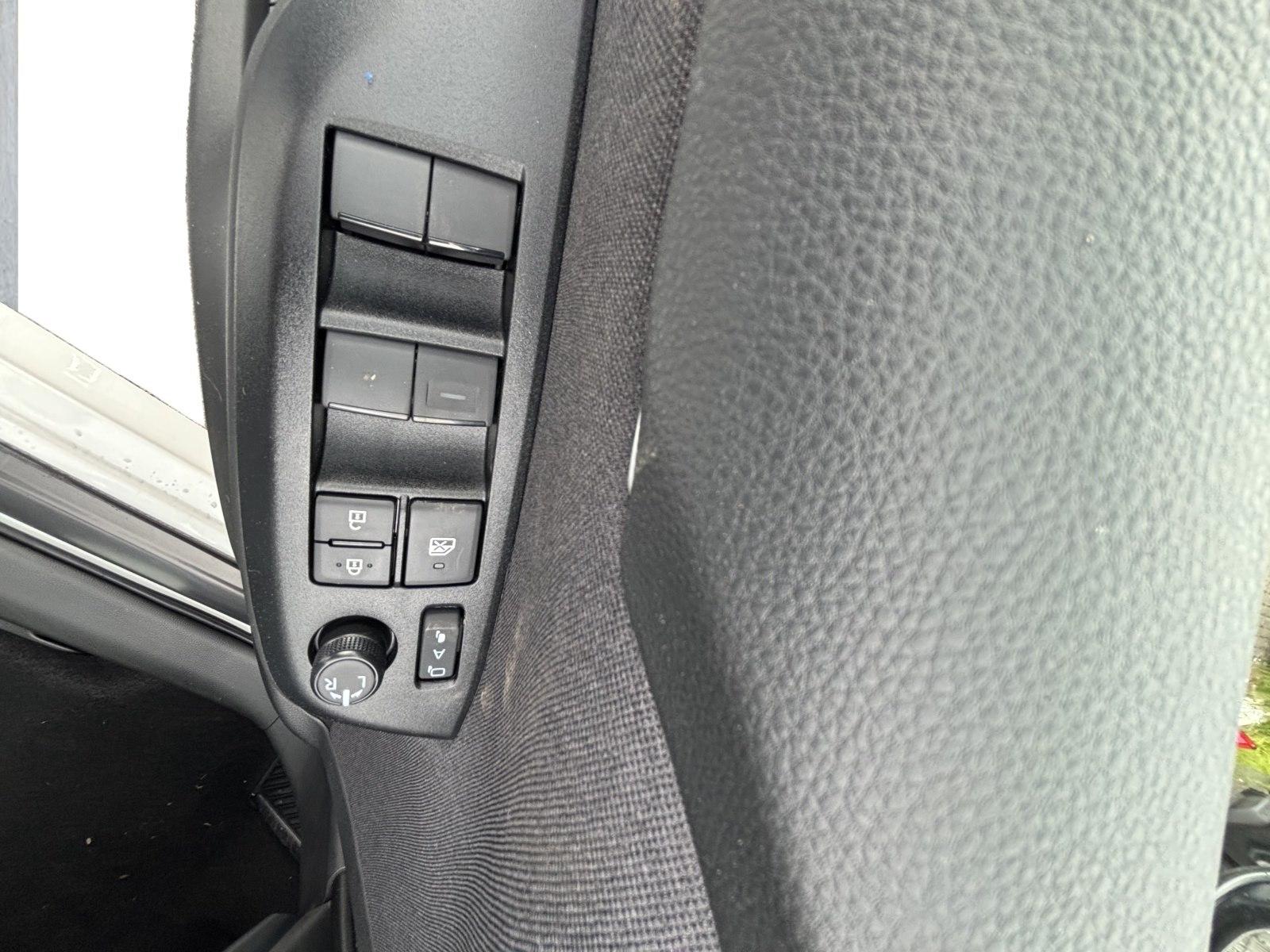 Mazda 2 Hybrid 1.5 VVT-i 116 Hybrid CVT Prime-Line