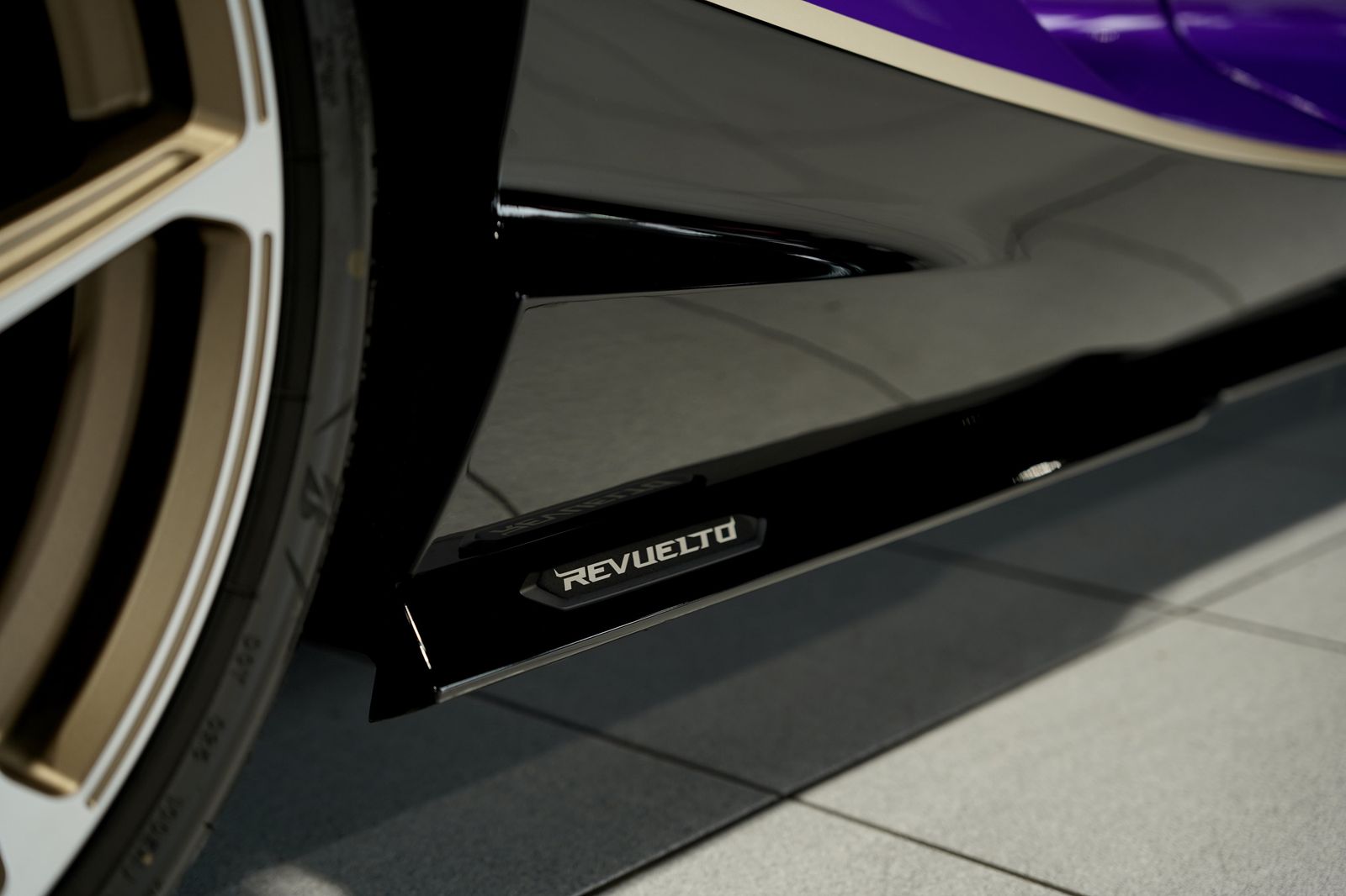 Lamborghini Revuelto