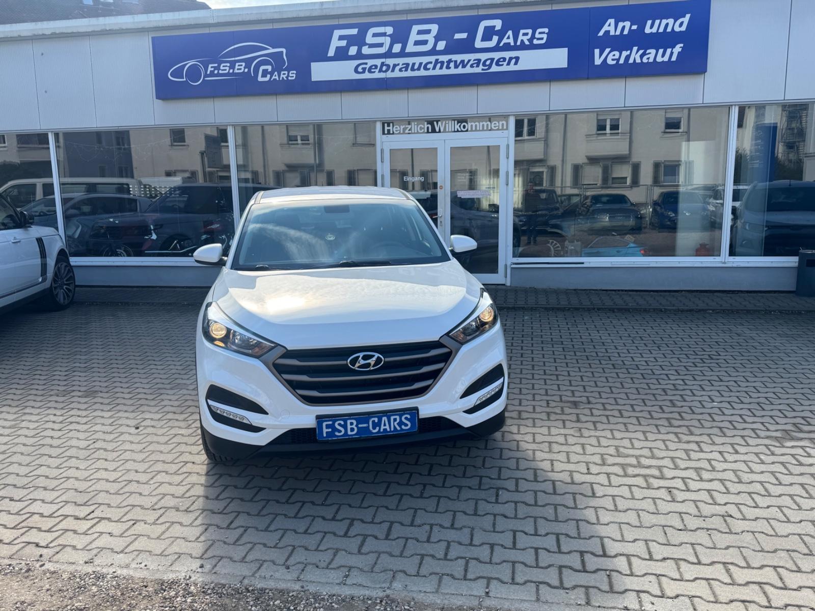 Hyundai Tucson blue Classic 2WD