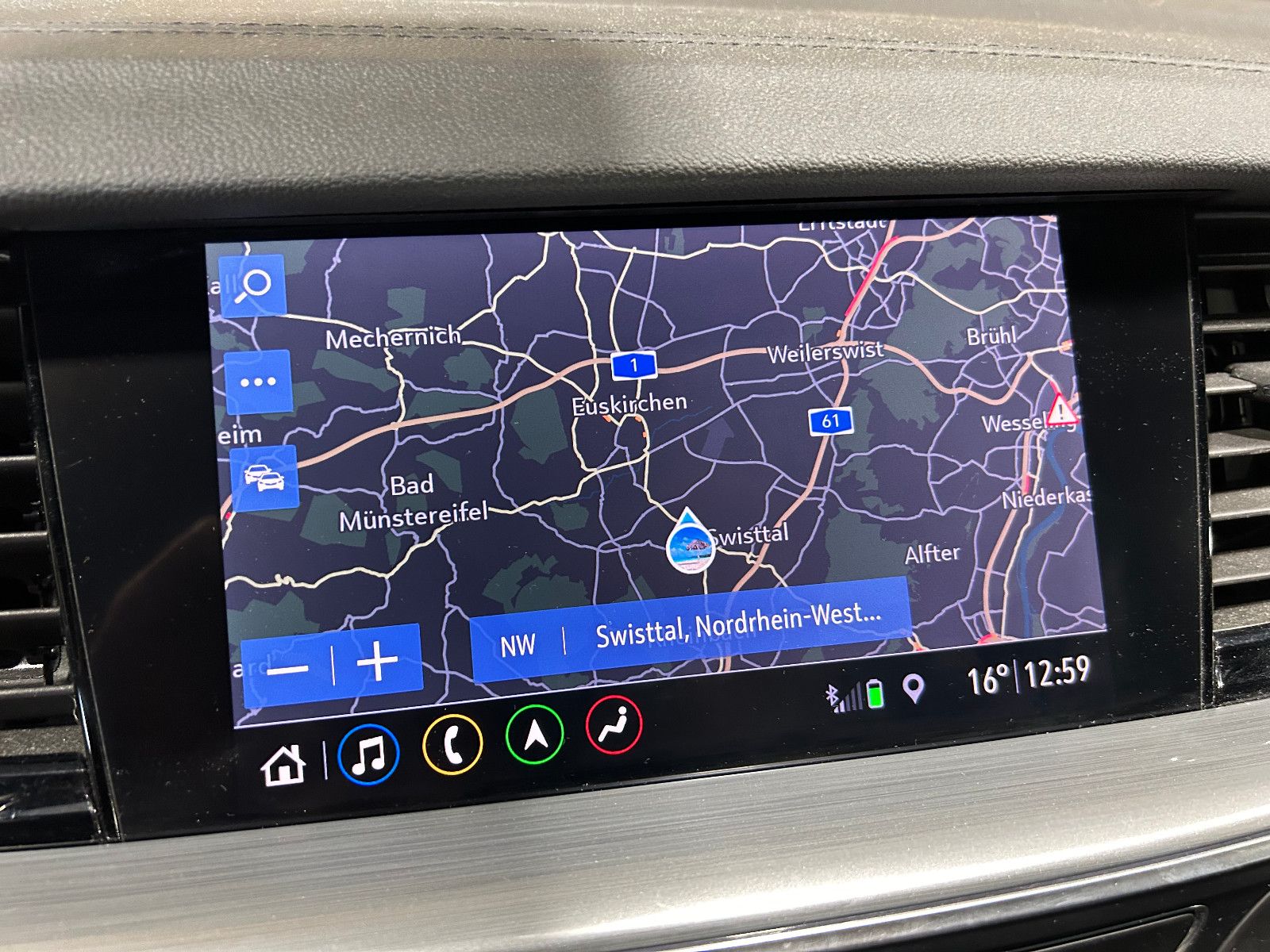 Fahrzeugabbildung Opel Insignia B Sports Tourer Ultimate/8-FACH/APPLE/