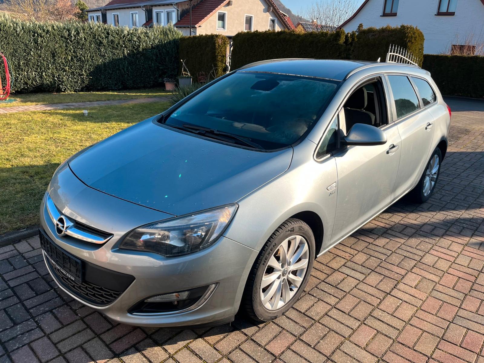 Opel Astra J Sports Tourer Active