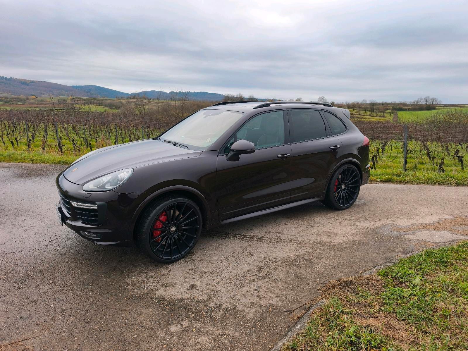 PORSCHE Porsche Cayenne GTS 440 PS