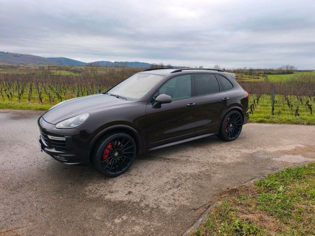 PORSCHE Porsche Cayenne GTS 440 PS