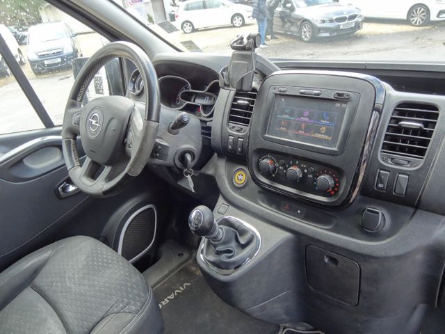 Fahrzeugabbildung Opel Vivaro B Kombi L1H1  2,9t/2.Hd/8-Sitz/AHK/Kamera