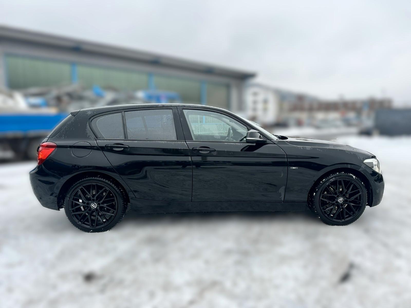 BMW 118i TÜV NEU SPORT NAVI / SCHECKHEFT / Bi-XENON