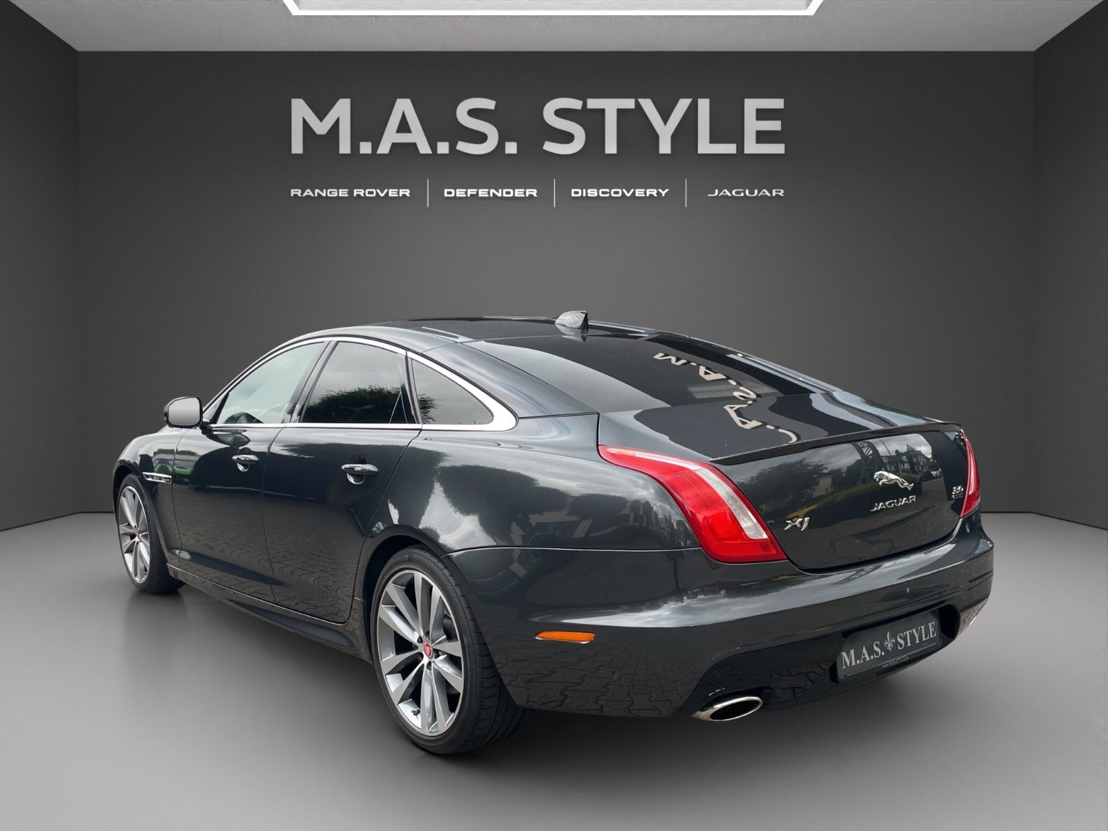 Fahrzeugabbildung Jaguar XJ R-Sport 3.0 V6 Kompressor AWD