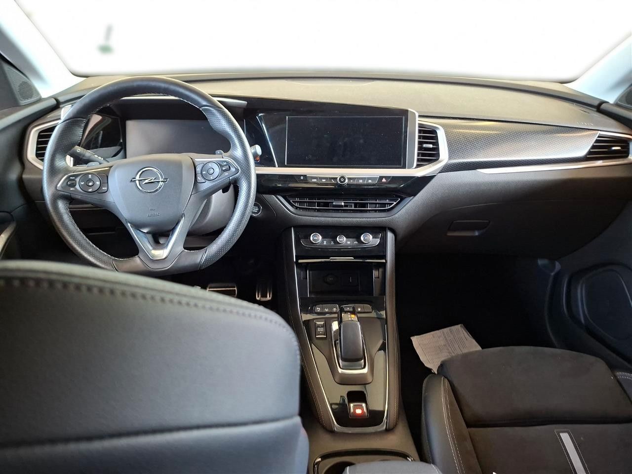 Fahrzeugabbildung Opel Grandland (X) 1.6T GSe HYBRID 4X4 NAVI/LED/SPORT