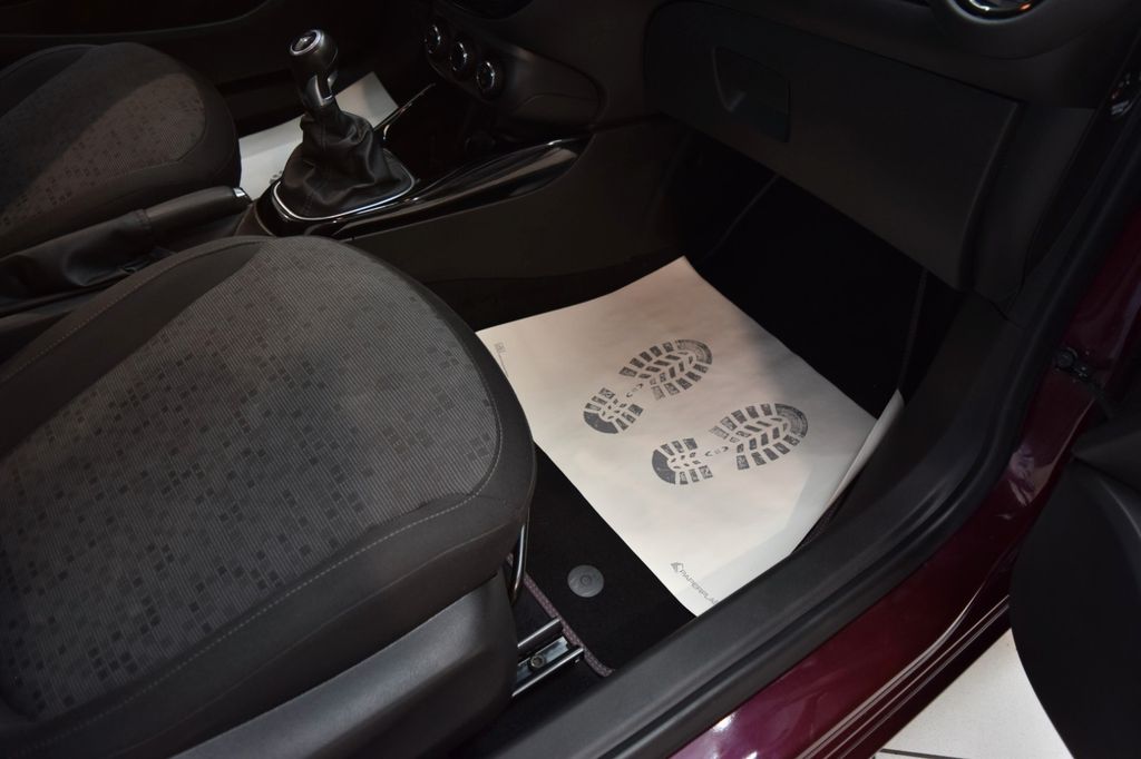 Car Image 23