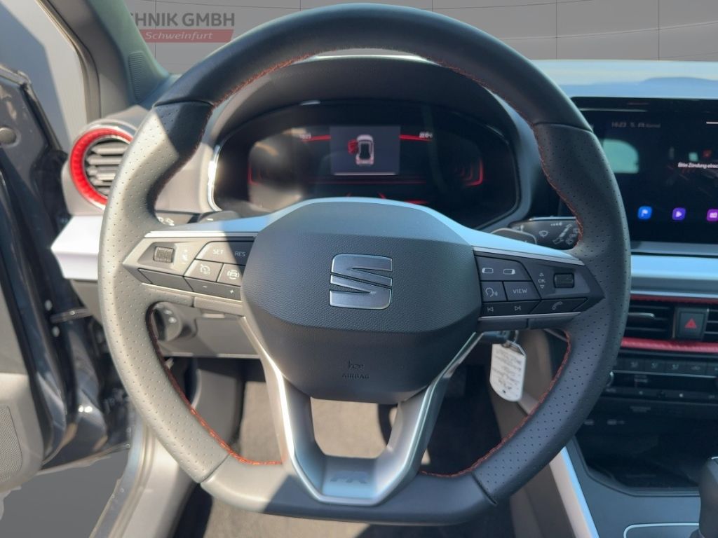 Fahrzeugabbildung SEAT Arona FR AUTOMATIK  NAVI  RÜCKFAHRKAMERA