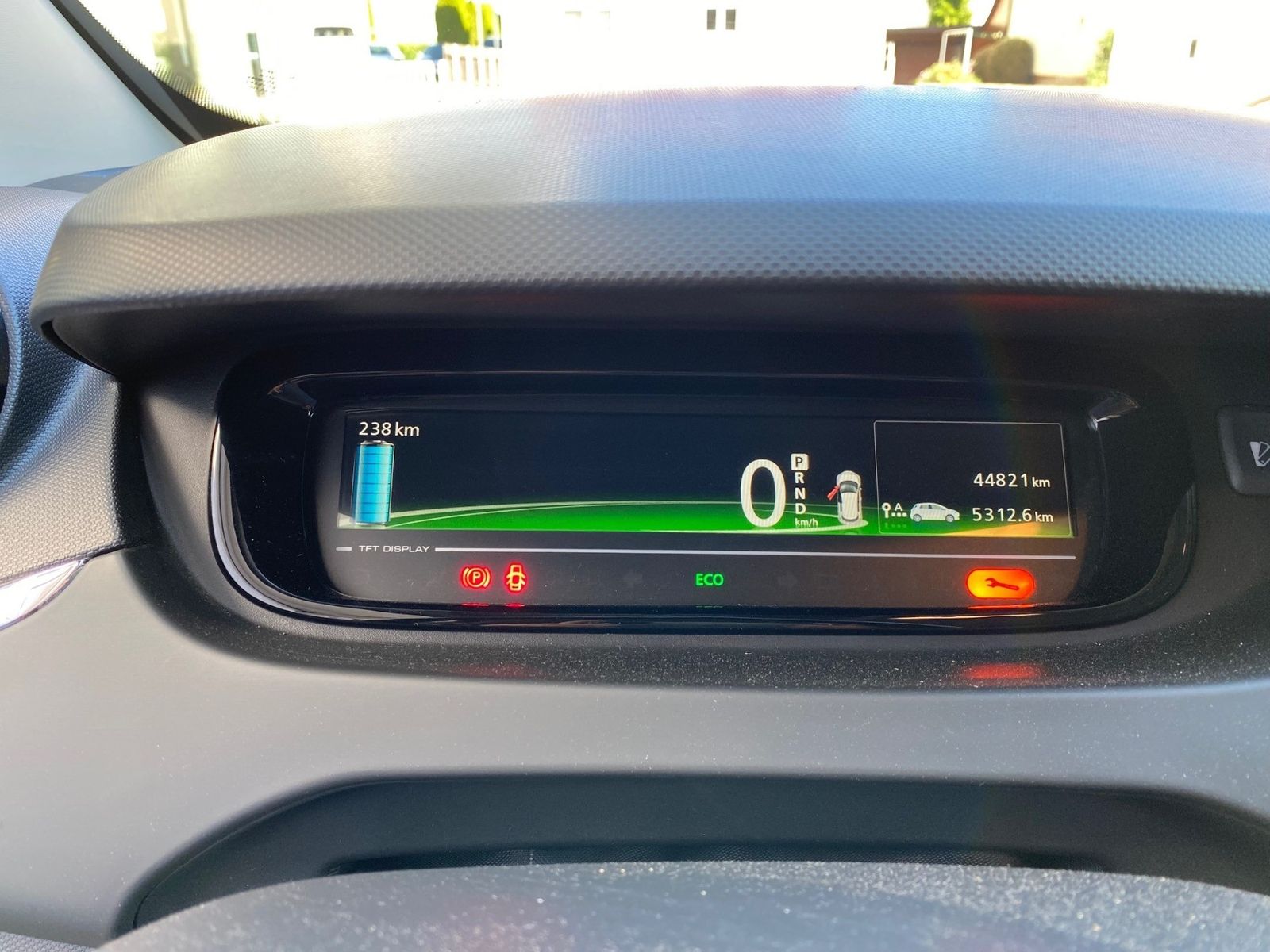 Fahrzeugabbildung Renault ZOE Life R110 Z.E 40 EPH (Batt.-miete)