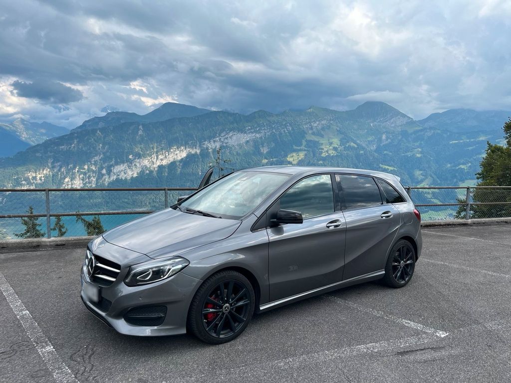 Image of Mercedes-Benz B 220