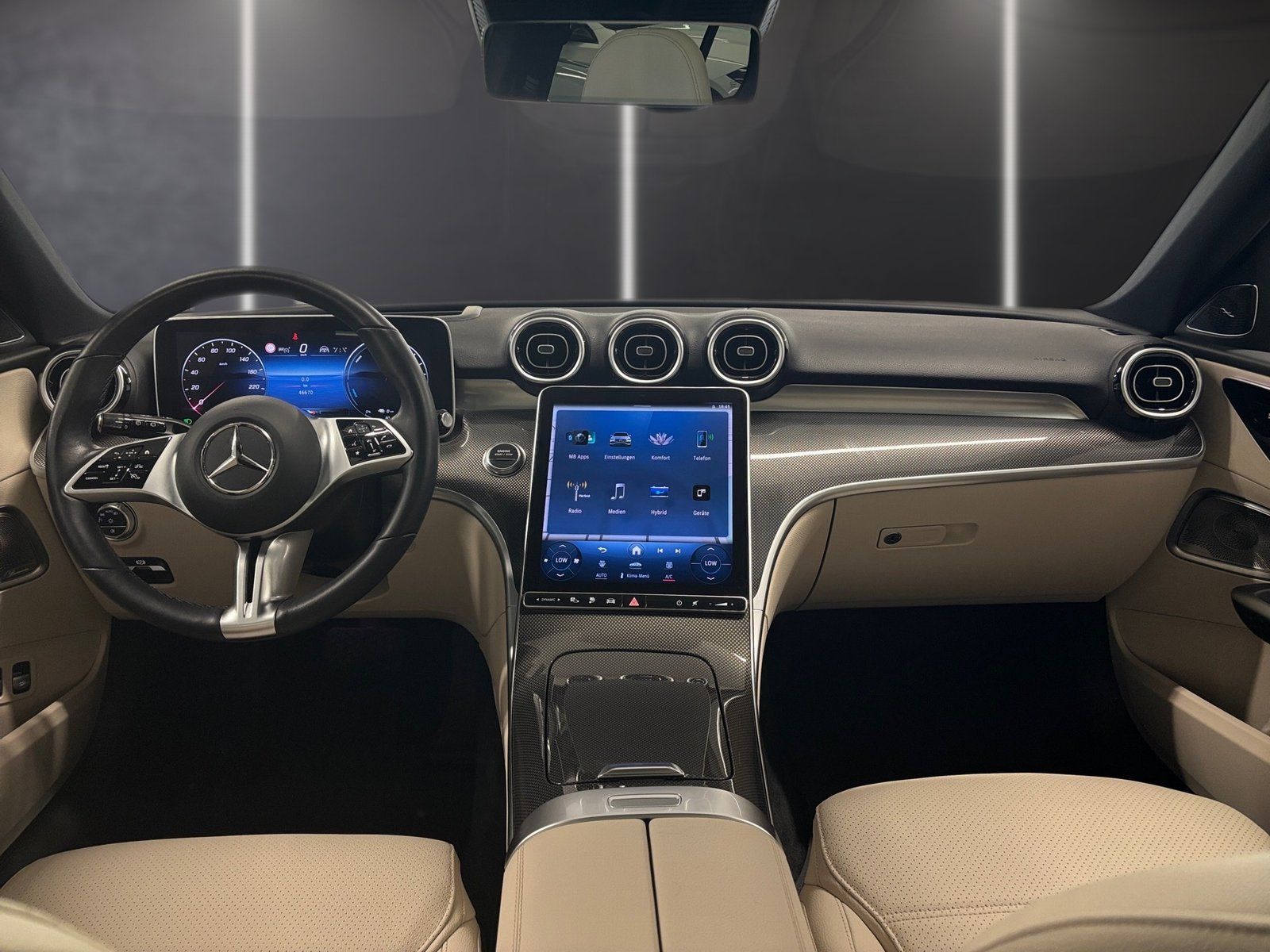 Fahrzeugabbildung Mercedes-Benz C 300 e T*DISTRONIC*HuD*Burmester*Pano-Dach*LED*