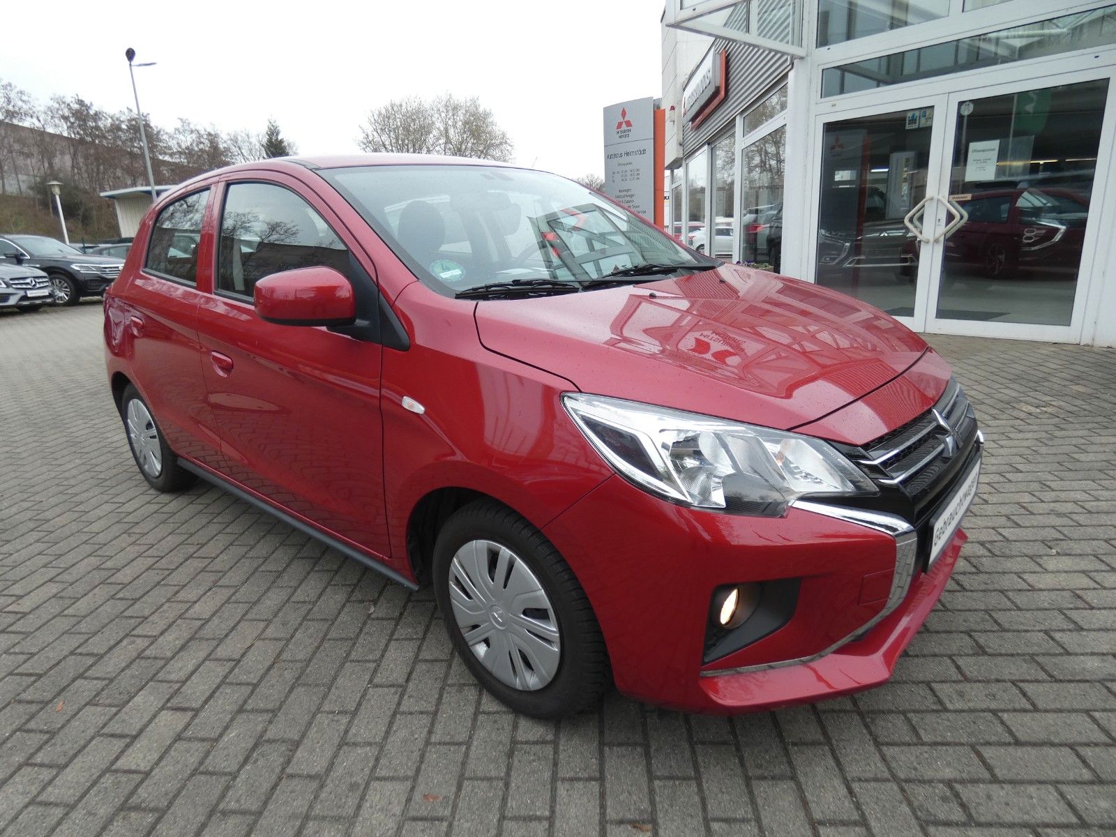 MITSUBISHI Space Star