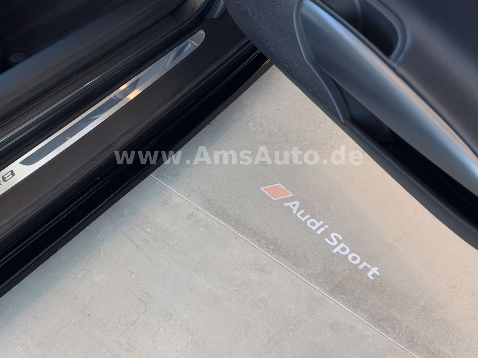 AUDI R8 COUPE - 4.2 FSI QUATTRO - 420 CV -BVA