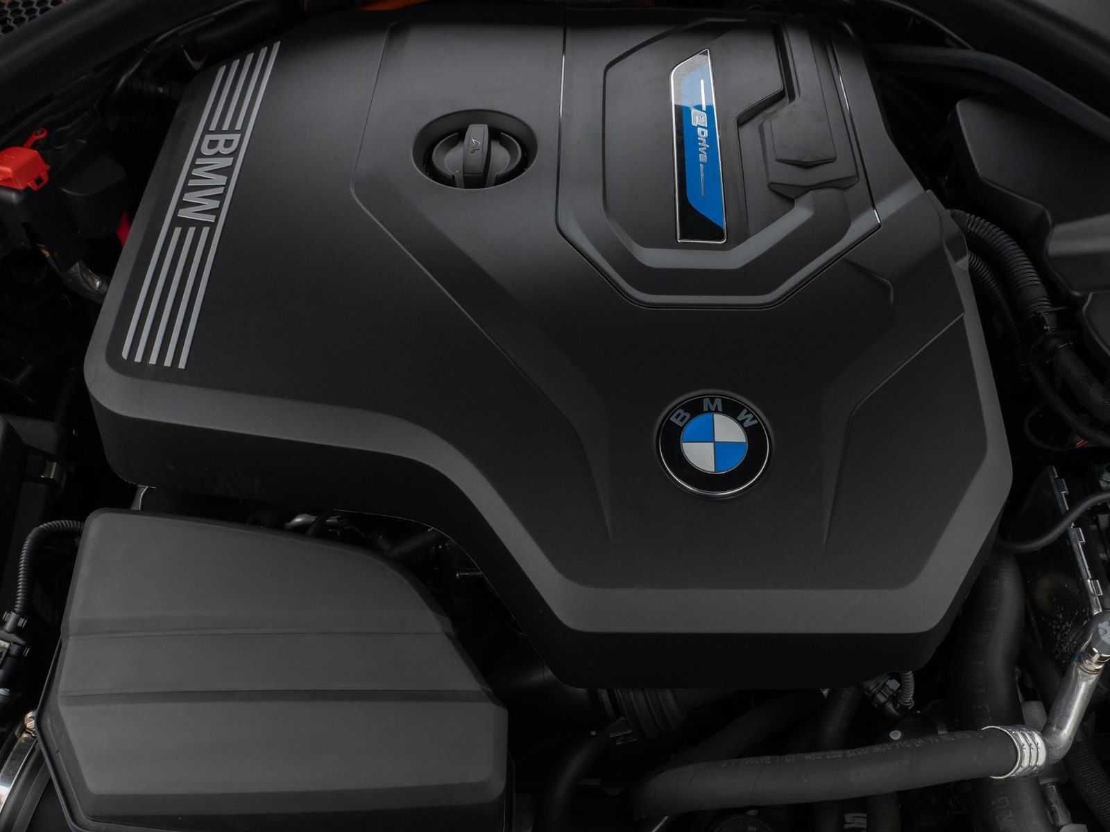 Fahrzeugabbildung BMW 330e DAB CockPit+ Lordos PDC Geschwindigkeitsreg